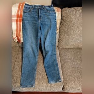 American Eagle Mom Jean